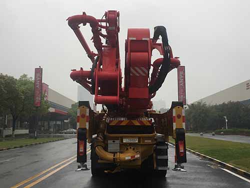 三一牌SYM5440THBF混凝土泵車公告圖片