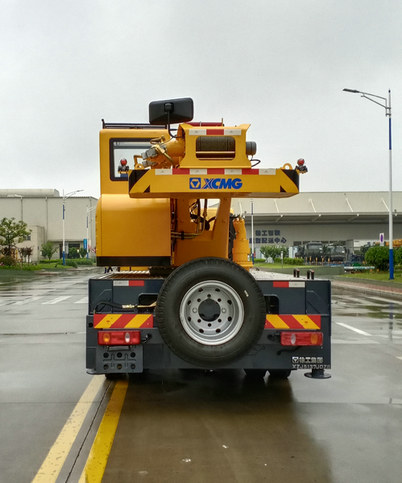 徐工牌XZJ5137JQZ8汽車起重機(jī)公告圖片