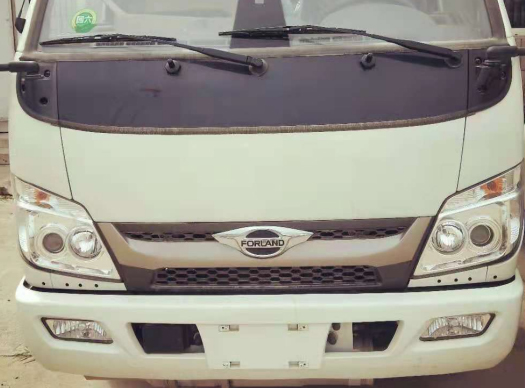 駝馬牌JLC5045XRQFE易燃?xì)怏w廂式運(yùn)輸車公告圖片