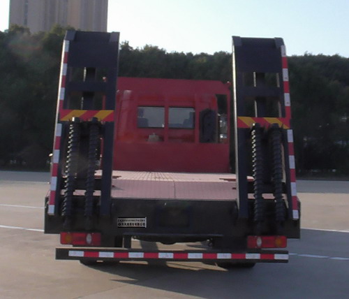 東風(fēng)牌DFH5180TPBBX2平板運(yùn)輸車公告圖片