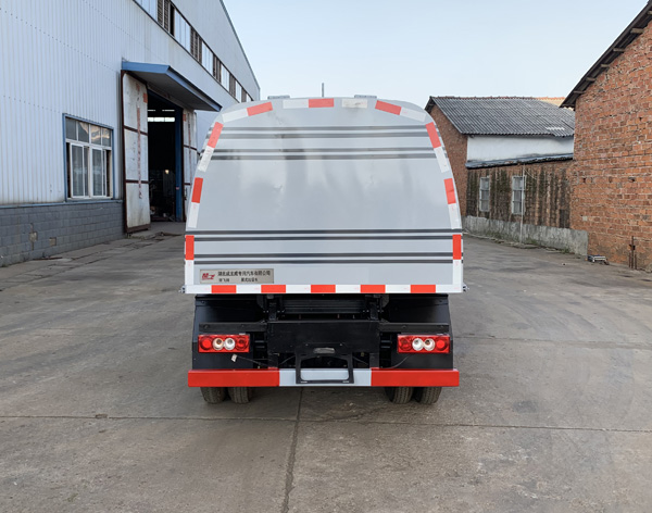 楚飛牌CLQ5040ZXL6CA廂式垃圾車公告圖片