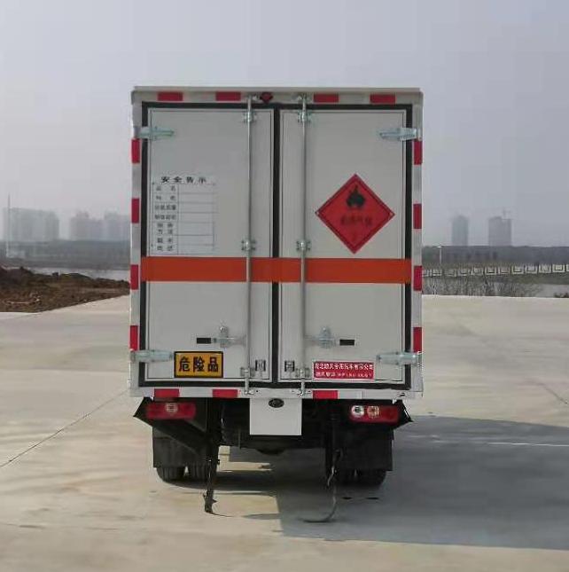 順風(fēng)智造牌SFZ5033XRQS6易燃?xì)怏w廂式運(yùn)輸車公告圖片