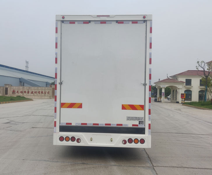 天順牌CHZ5180XYMB6運(yùn)馬車(chē)公告圖片