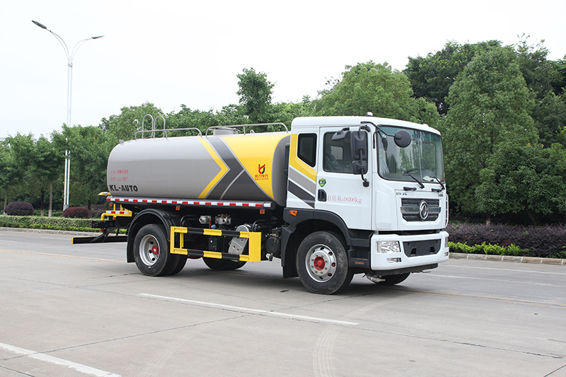 凱力風(fēng)牌KLF5181GPSE6綠化噴灑車(chē)公告圖片