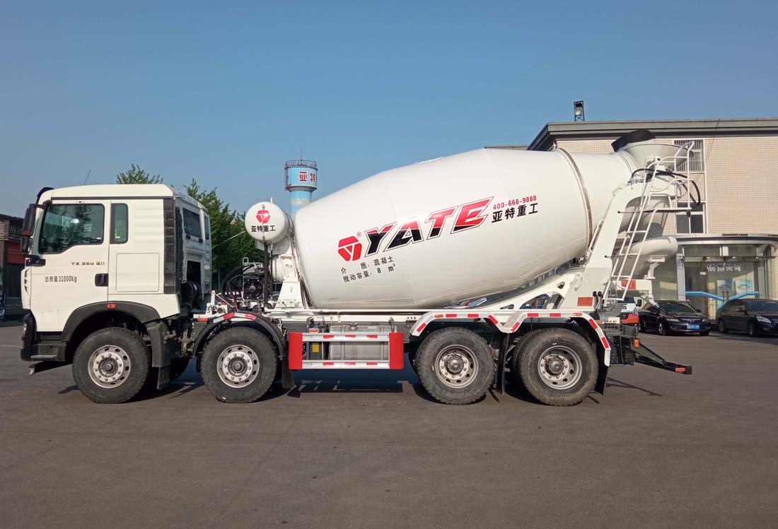 亞特重工牌TZ5317GJBZXAF混凝土攪拌運(yùn)輸車(chē)公告圖片