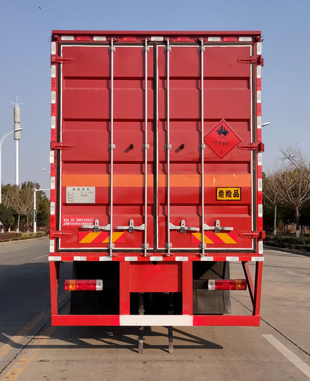 邁德盛牌YAD5320XRYCA6易燃液體廂式運(yùn)輸車(chē)公告圖片