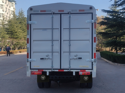 福田牌BJ5030CCY5JV7-34倉柵式運(yùn)輸車公告圖片