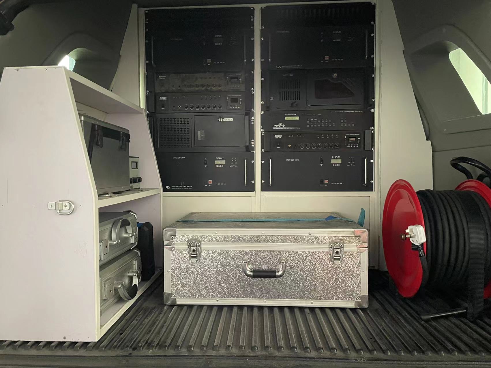 格侖特牌GLT5030XJE無線電監(jiān)測車公告圖片