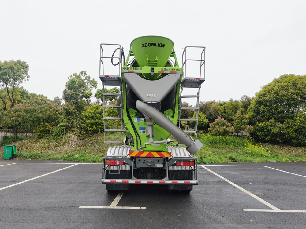 中聯(lián)牌ZLJ5318GJBHN2F混凝土攪拌運(yùn)輸車公告圖片