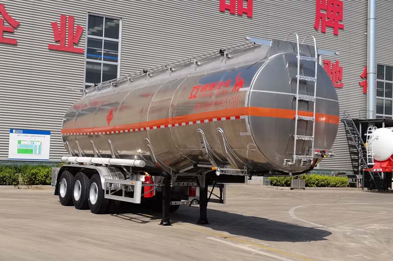 通亚达牌11.2米34吨3轴铝合金易燃液体罐式运输半挂车(CTY9406GRYL41)
