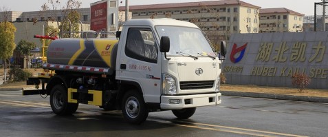 绿化喷洒车