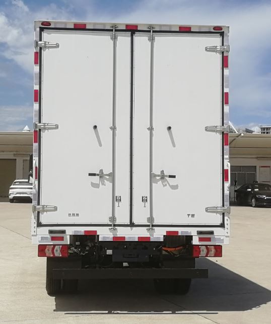 比亞迪牌BYD5040XXYEV4純電動廂式運輸車公告圖片