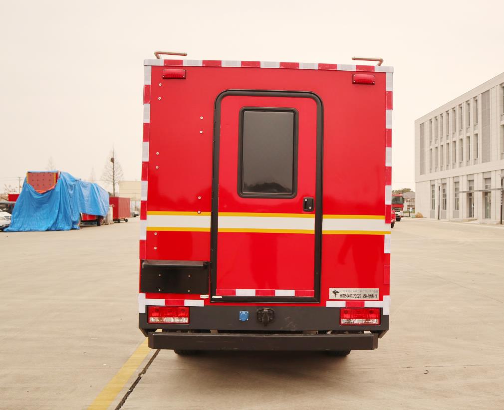 鸿马斯特牌HMT5040TXFQC20器材消防车公告图片