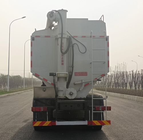 順風智造牌SFZ5310ZSLZ6散裝飼料運輸車公告圖片