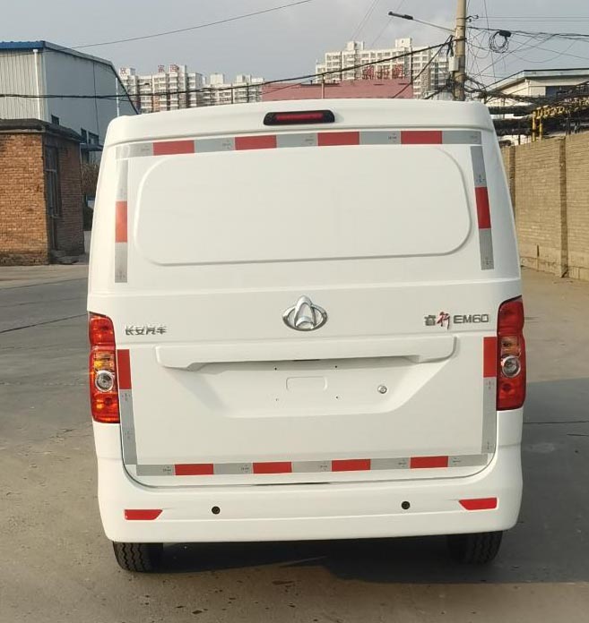 長安牌SC5031XXYAANBEV純電動廂式運(yùn)輸車公告圖片