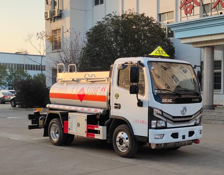 神狐牌HLQ5041GYYEQ6運(yùn)油車公告圖片