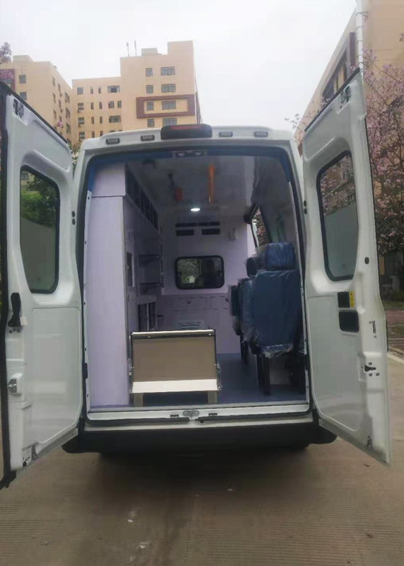 玉柴專汽牌NZ5042XJHCM救護車公告圖片