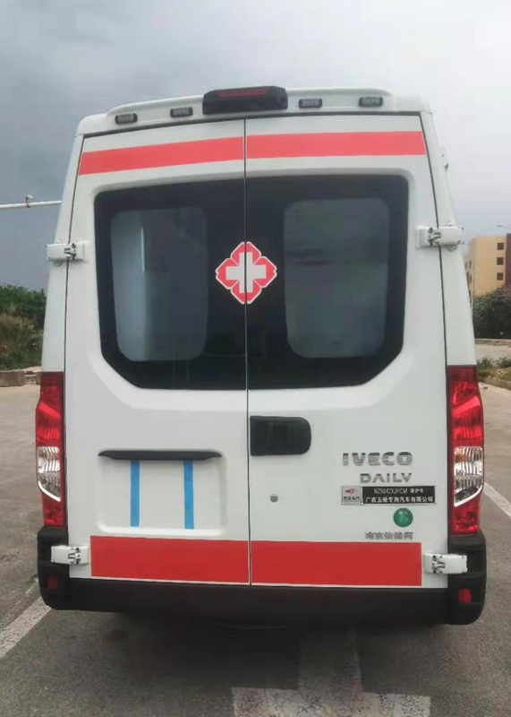 玉柴專汽牌NZ5042XJHCM救護車公告圖片