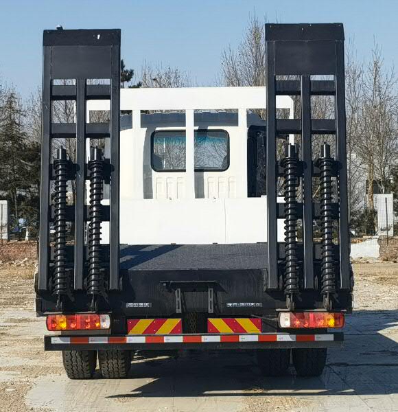 福田牌BJ5254TPBMPHB-01平板運(yùn)輸車公告圖片