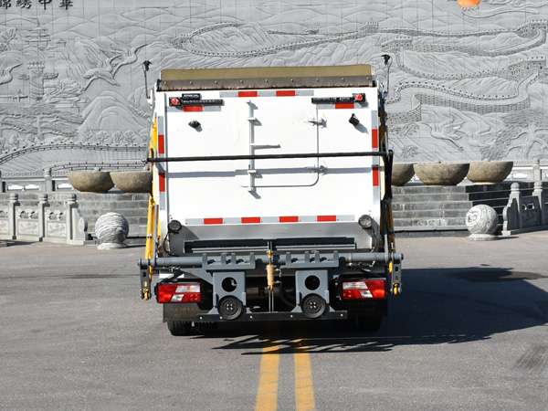 海德牌CHD5072TCAJLE6餐廚垃圾車公告圖片