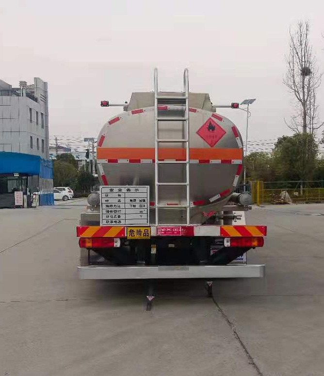 醒獅牌SLS5182GYYC6運(yùn)油車公告圖片