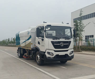 聚尘王牌HNY5188TXCD6吸尘车公告图片