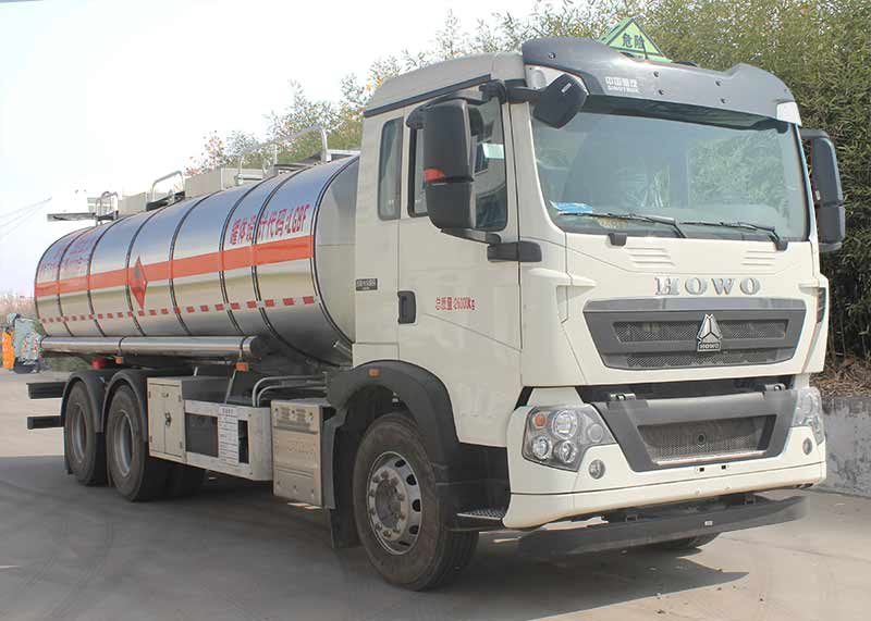 TAG5261GRYZZ 岱阳牌铝合金易燃液体罐式运输车图片