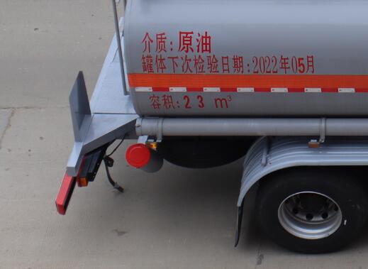 中汽力威牌HLW5320GRYD6易燃液体罐式运输车公告图片