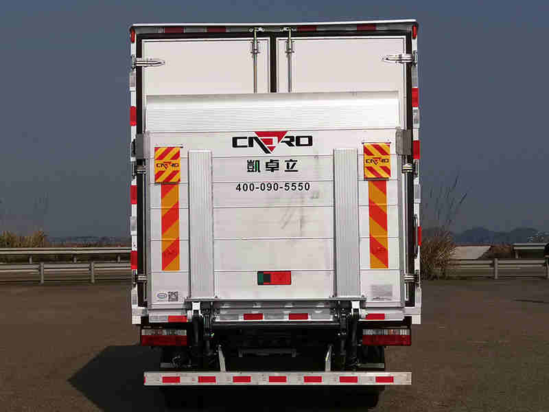 現(xiàn)代牌CHM5042XLCZDC33BEV純電動(dòng)冷藏車公告圖片