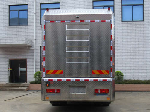 龍吸水牌FLG5150TPS72Z大流量排水搶險(xiǎn)車公告圖片