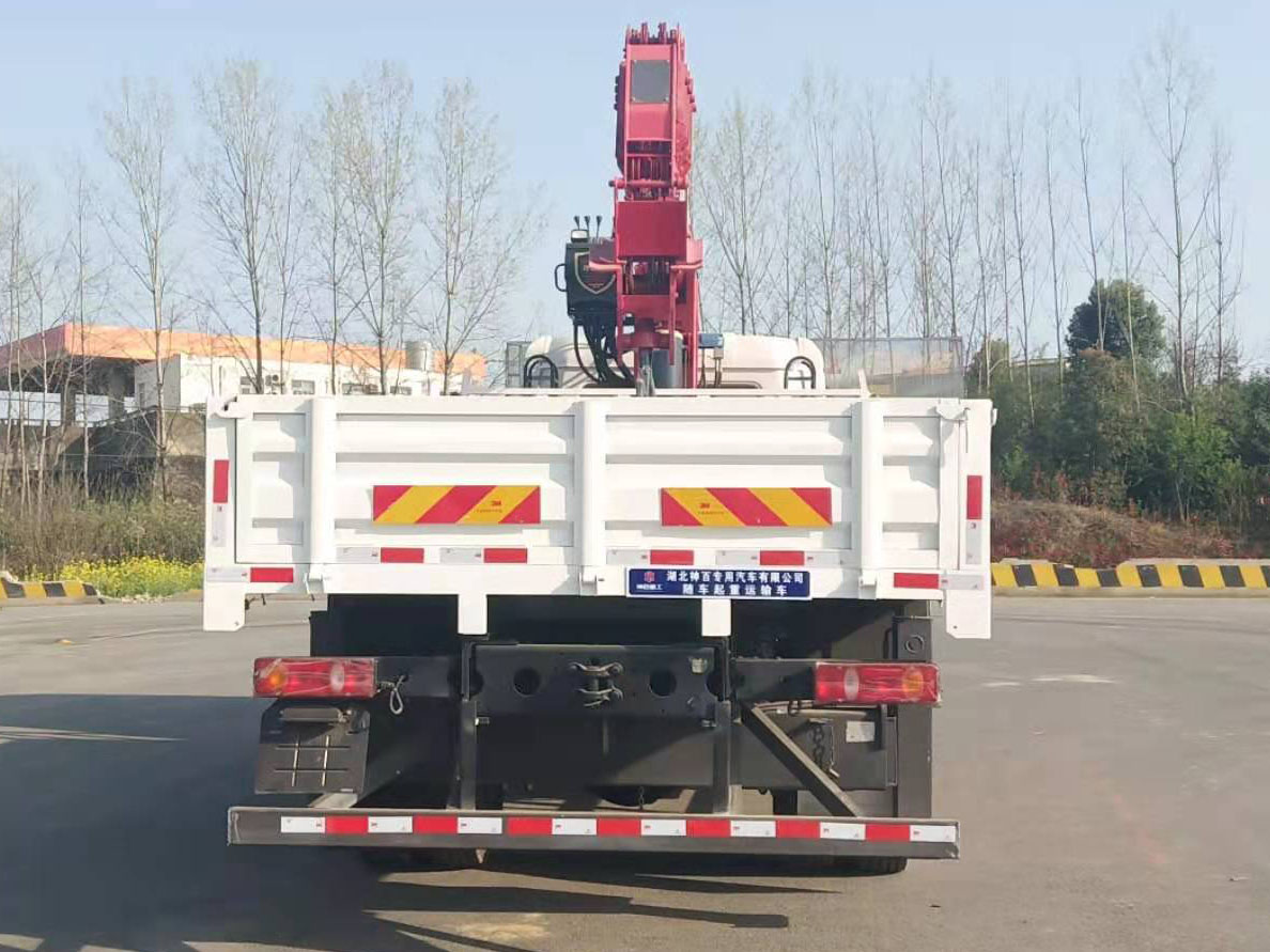 神百重工牌ABC5180JSQD6随车起重运输车公告图片