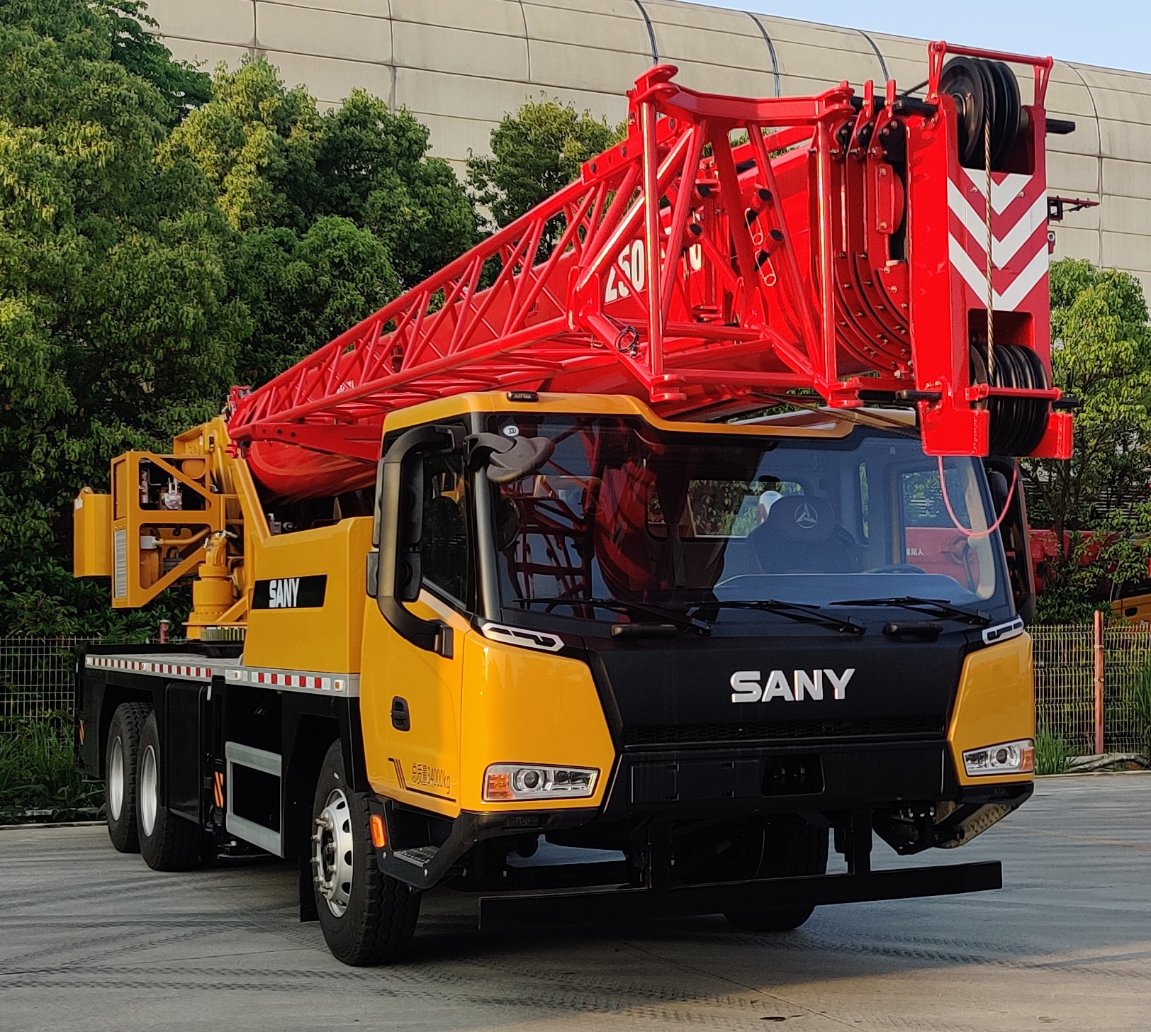 三一牌SYM5349JQZ25T6汽车起重机公告图片