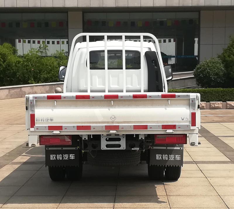 ZB1037VDD2L 欧铃牌122马力单桥汽油4米国六载货汽车图片