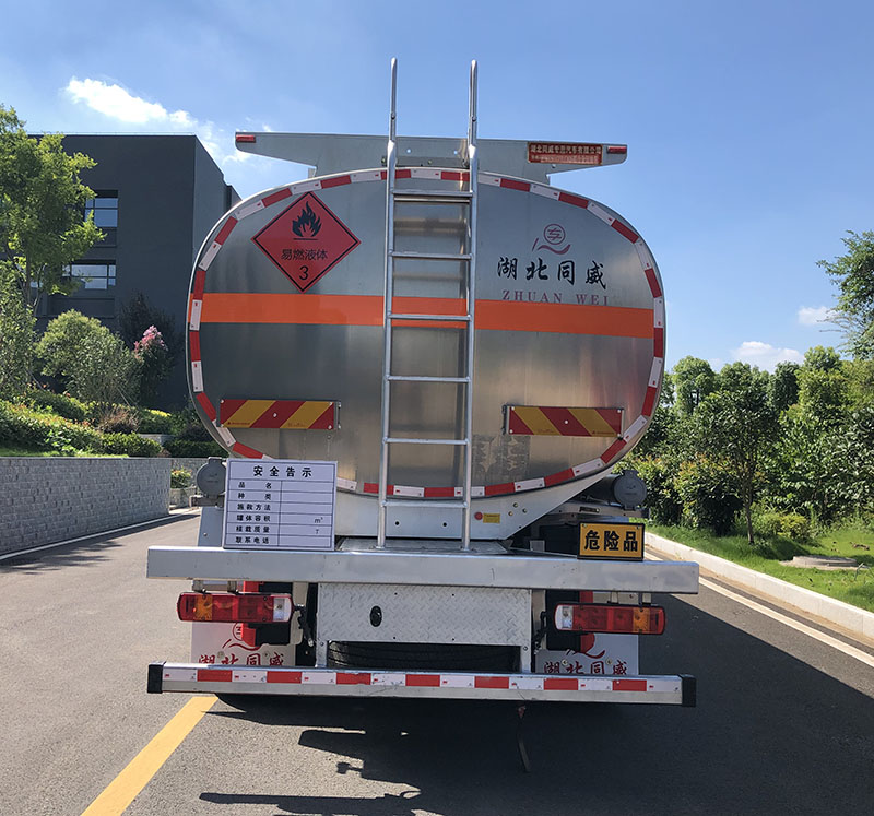 專威牌HTW5263GYYLCAC6鋁合金運油車公告圖片