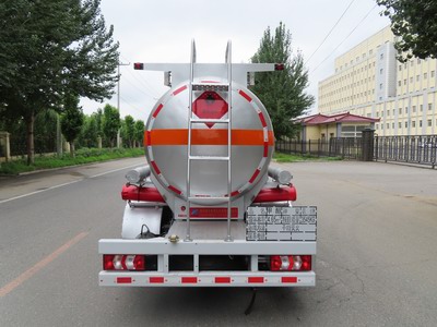 陆平机器牌LPC5070GRYH6易燃液体罐式运输车公告图片