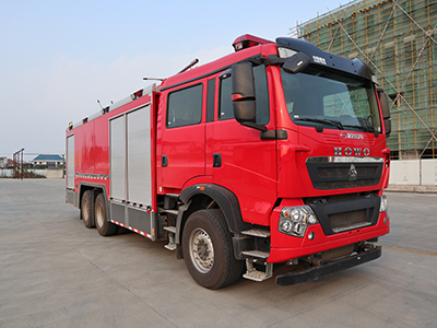 新東日牌YZR5290GXFGP110/T6干粉泡沫聯用消防車