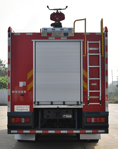 新东日牌YZR5290GXFGP110/T6干粉泡沫联用消防车公告图片
