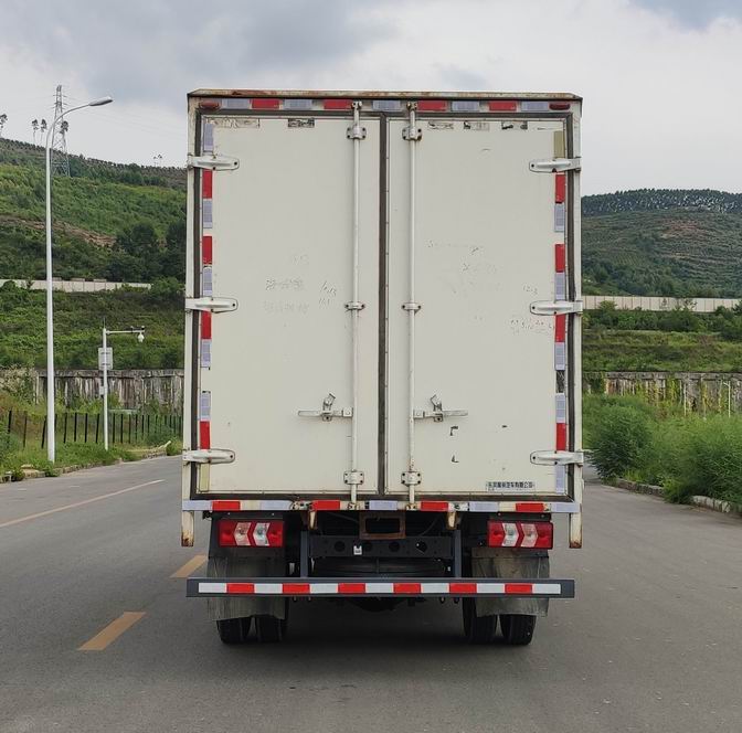 乘龍牌LZ5040XXYL2AZBEV141純電動(dòng)廂式運(yùn)輸車(chē)公告圖片