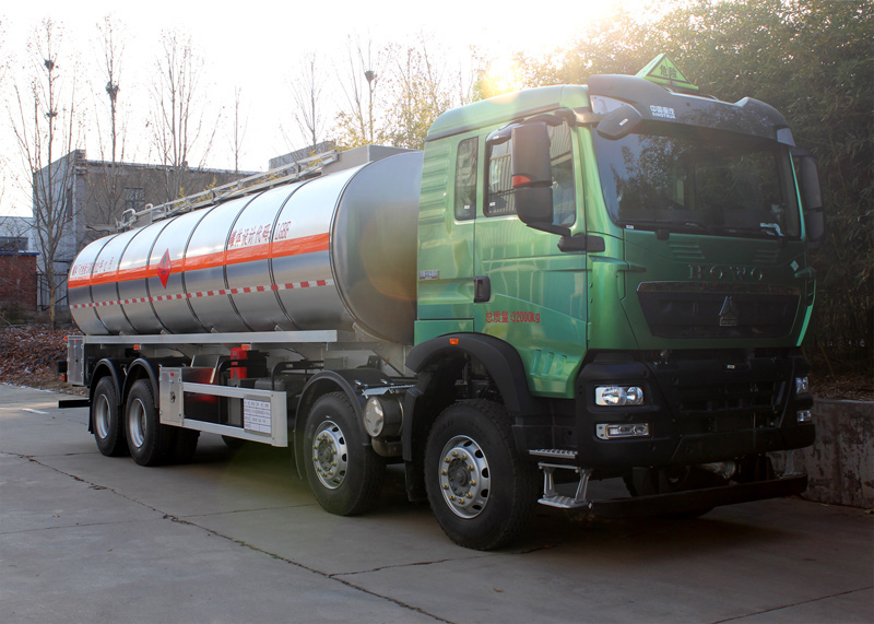 TAG5323GRYLZ型铝合金易燃液体罐式运输车图片