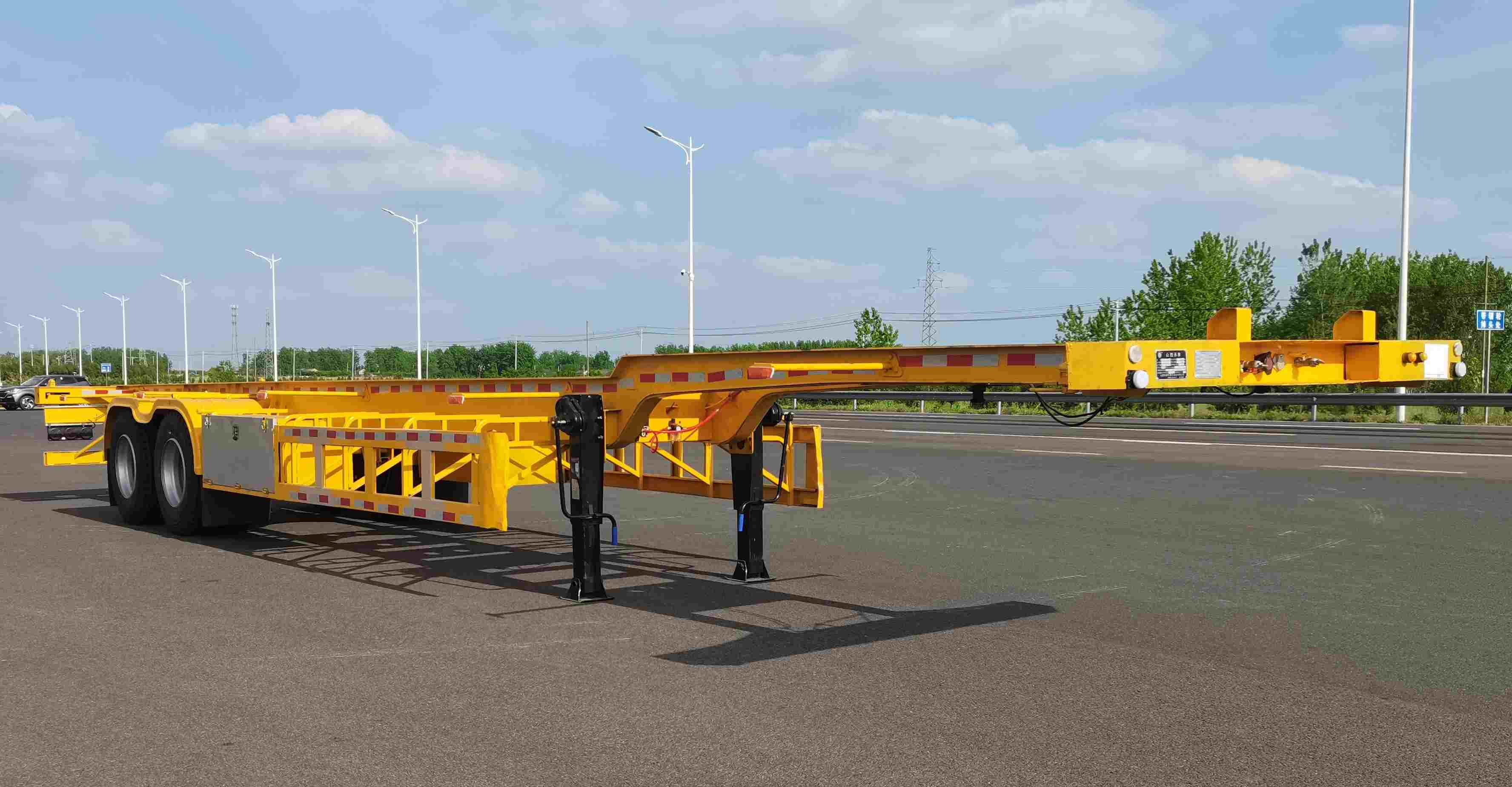 承泰牌14米30.9吨2轴集装箱运输半挂车(XCT9340TJZ)