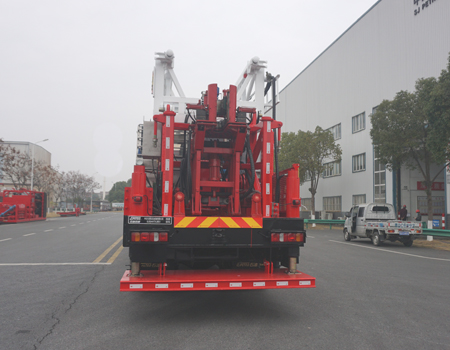 四機(jī)牌SJX5441TXJ350BEV純電動(dòng)修井機(jī)公告圖片