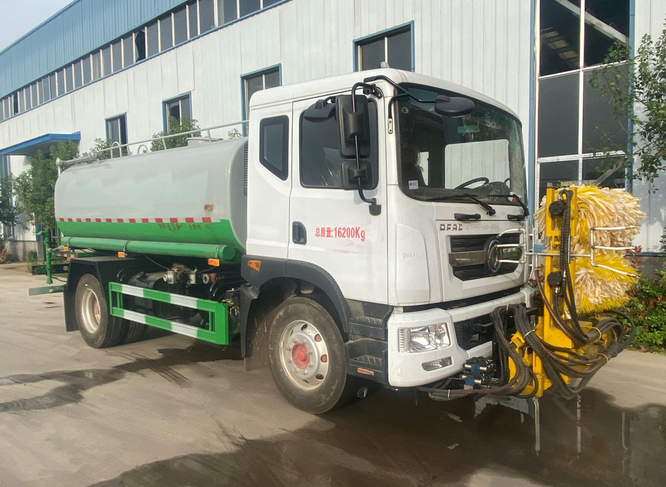 祥农达牌SGW5161GQXEQ6护栏清洗车公告图片