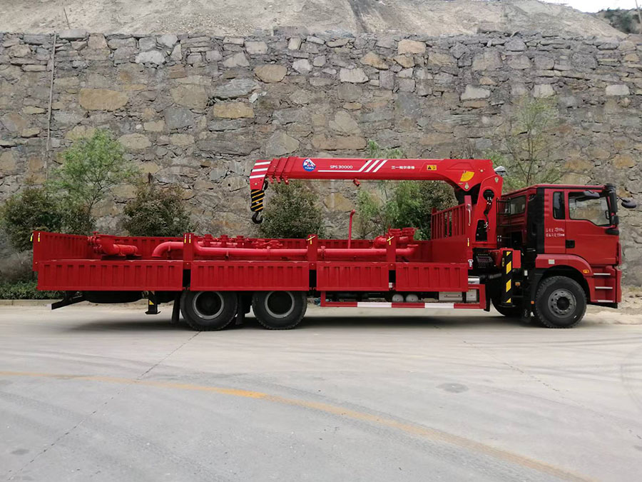 鄖凱牌EYK5220TYG壓裂管匯車公告圖片