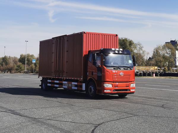 解放牌CA5180XXYP62K1L9E6Z廂式運(yùn)輸車公告圖片