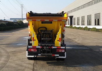 银宝牌SYB5042ZZZSHBEV纯电动自装卸式垃圾车公告图片
