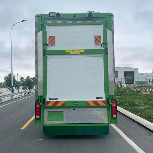 百勤牌XBQ5311CCQZ66DL畜禽運(yùn)輸車公告圖片