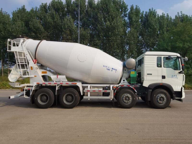 唐鴻重工牌XT5317GJBT5FBZ混凝土攪拌運輸車公告圖片
