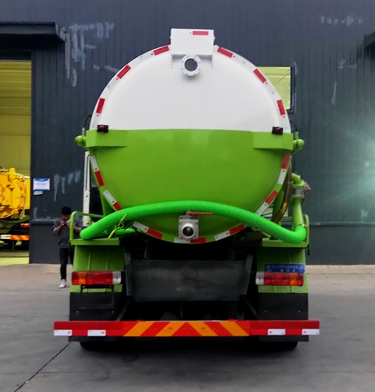 程力威牌CLW5180GXW6DX吸污車公告圖片