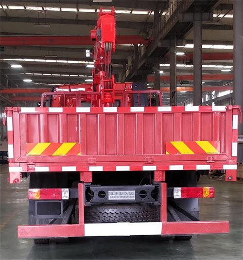 國(guó)機(jī)重工牌CHL5180JSQJ6隨車(chē)起重運(yùn)輸車(chē)公告圖片