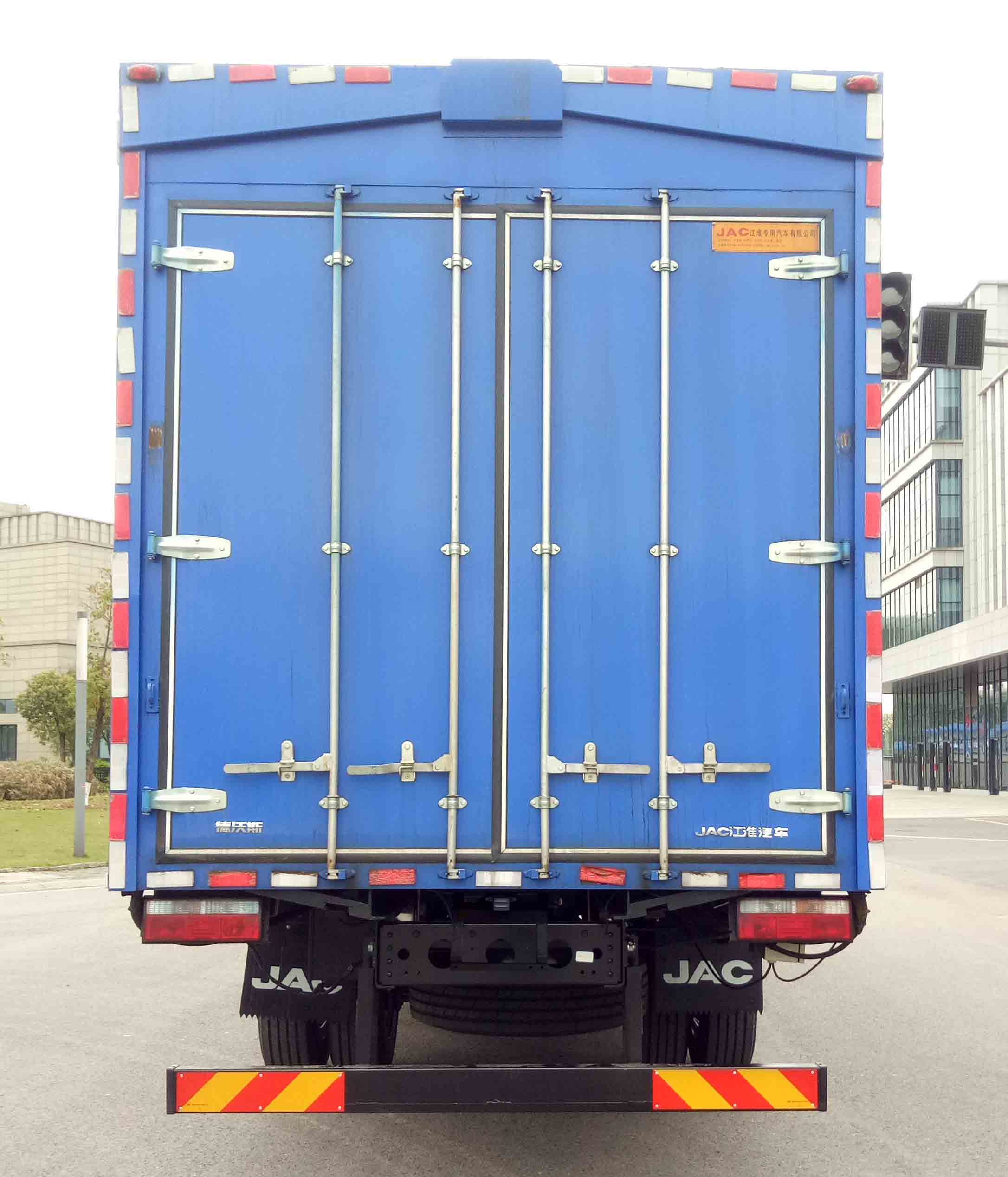 江淮牌HFC5180XYKB90K1E2NS翼開啟廂式車公告圖片